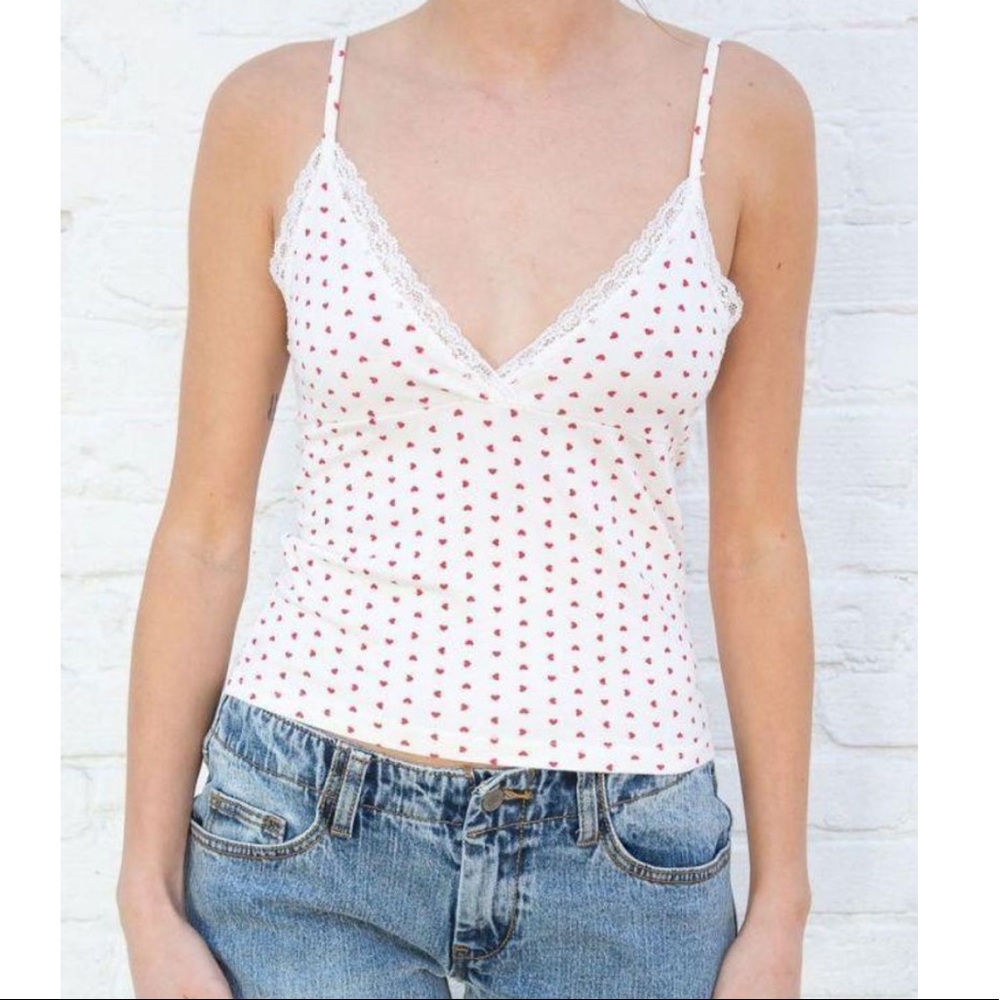 *BRAND NEW* NWT brandy melville hearts amara top